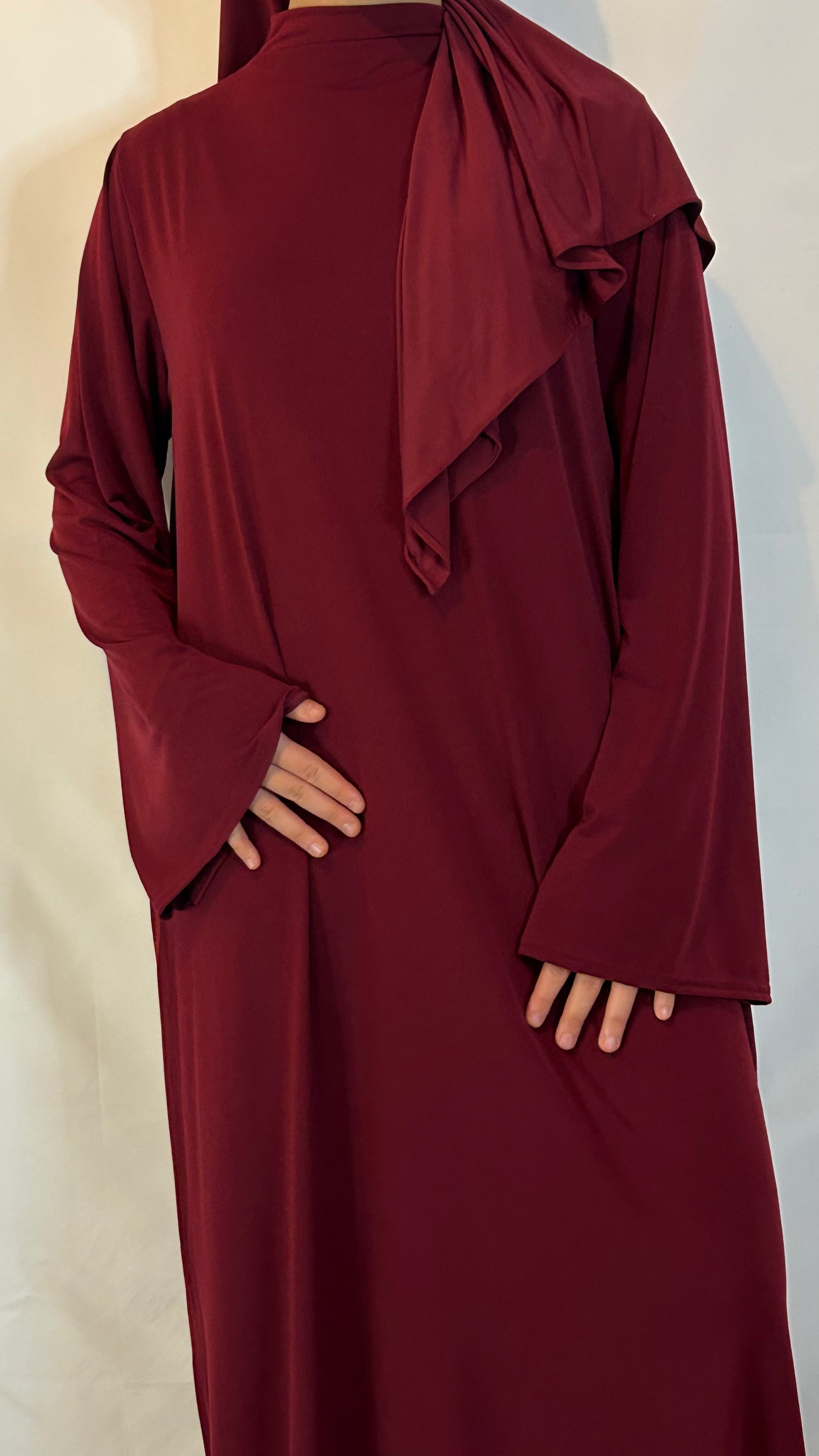 Abaya Essential Burgundy
